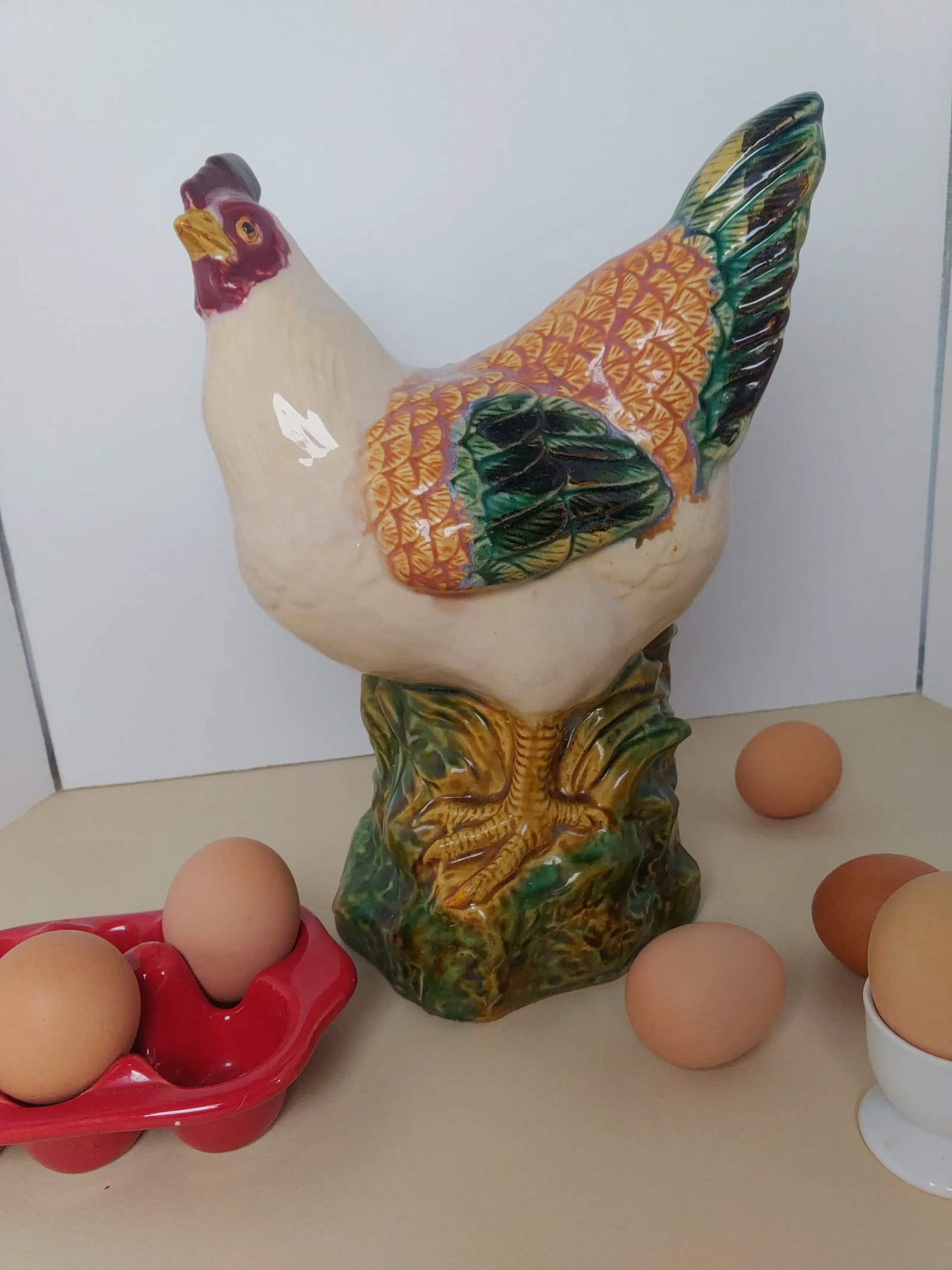 Mid 20th Century French Majolica Hen - 5