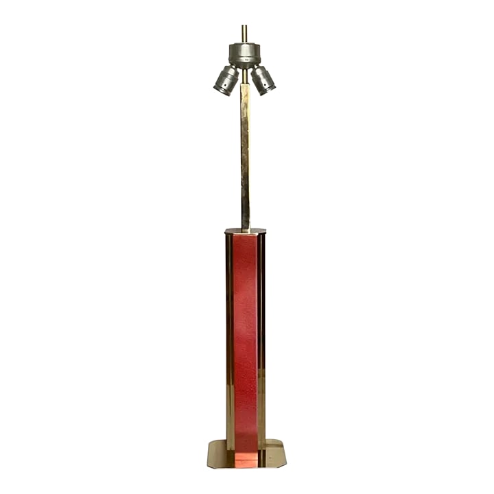 1970's Duitsland German Hollywood Regency Tafellampen Table Lamp: German Hollywood Regency Tall Table Lamp, 1970's. Beautiful solid cast brass table lamp. Bicolor. gold colored with reddish. This lamp features a tall 36" sleek design with Leviton on/off switch on a