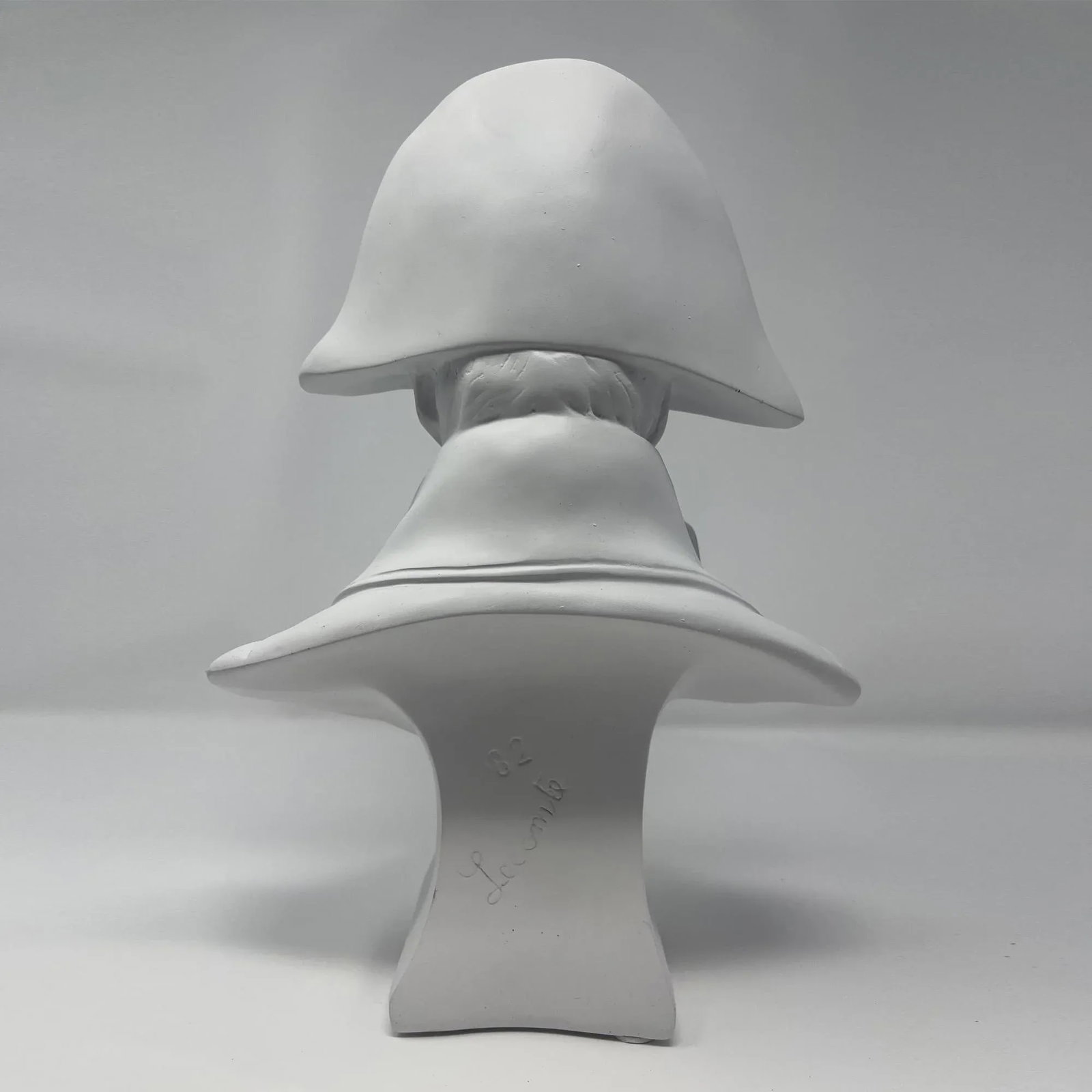 White Hand-Painted Bust Sculpture of Emperor Napoleon Bonaparte - 3