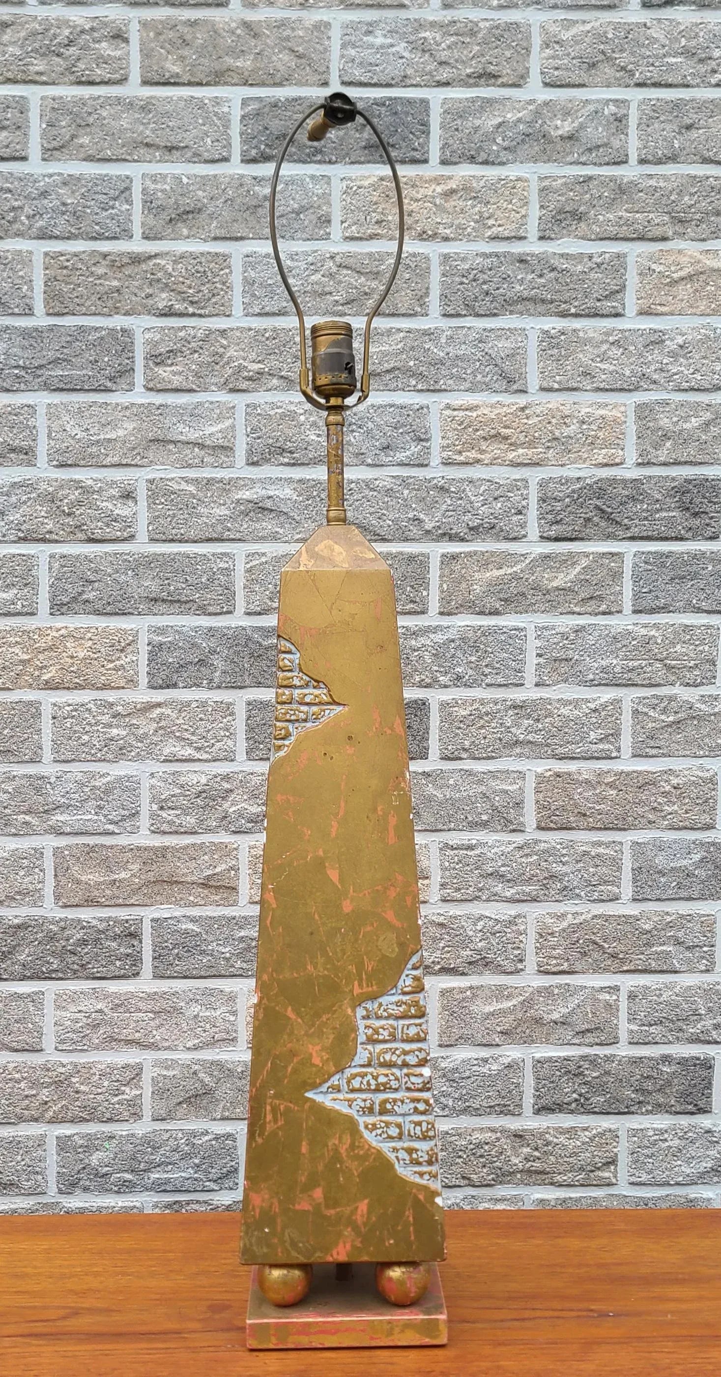 Very High Quality Mid Century Modern Gold Leaf Plaster Obelisk Formed Table Lamp C1960s - 6