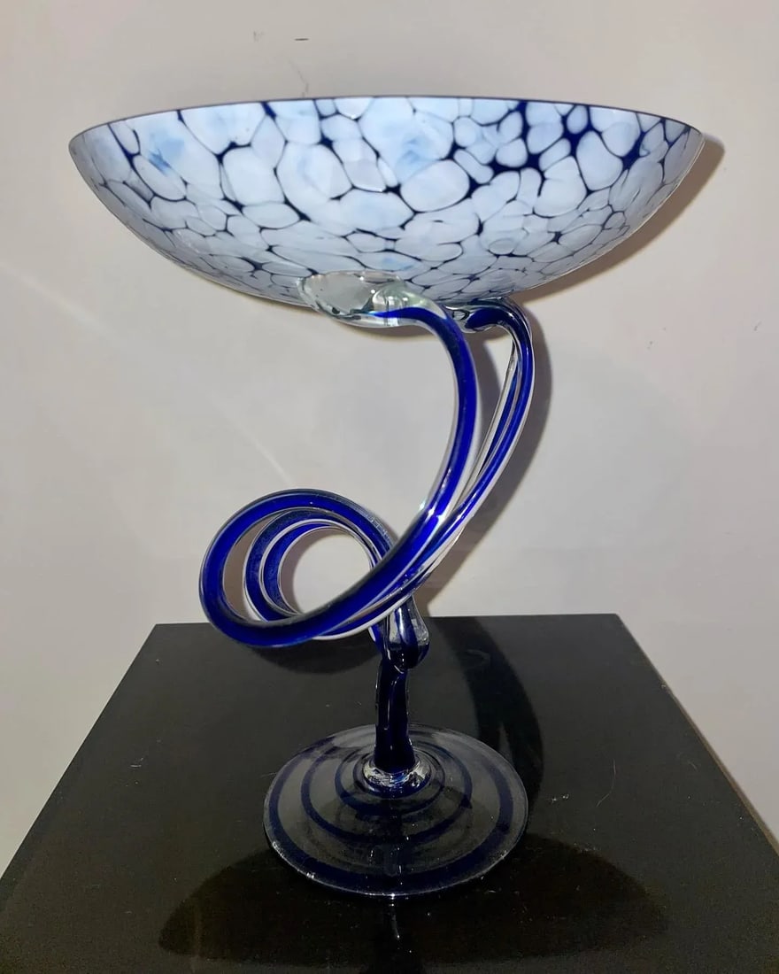 Postmodern Jozefina, Krosno Poland Art Glass Jellyfish Pedestal Bowl - 9