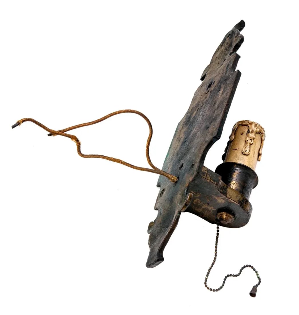 Early 20th Century French Bronze & Iron Wall Sconce With Fleur De Lis - 5