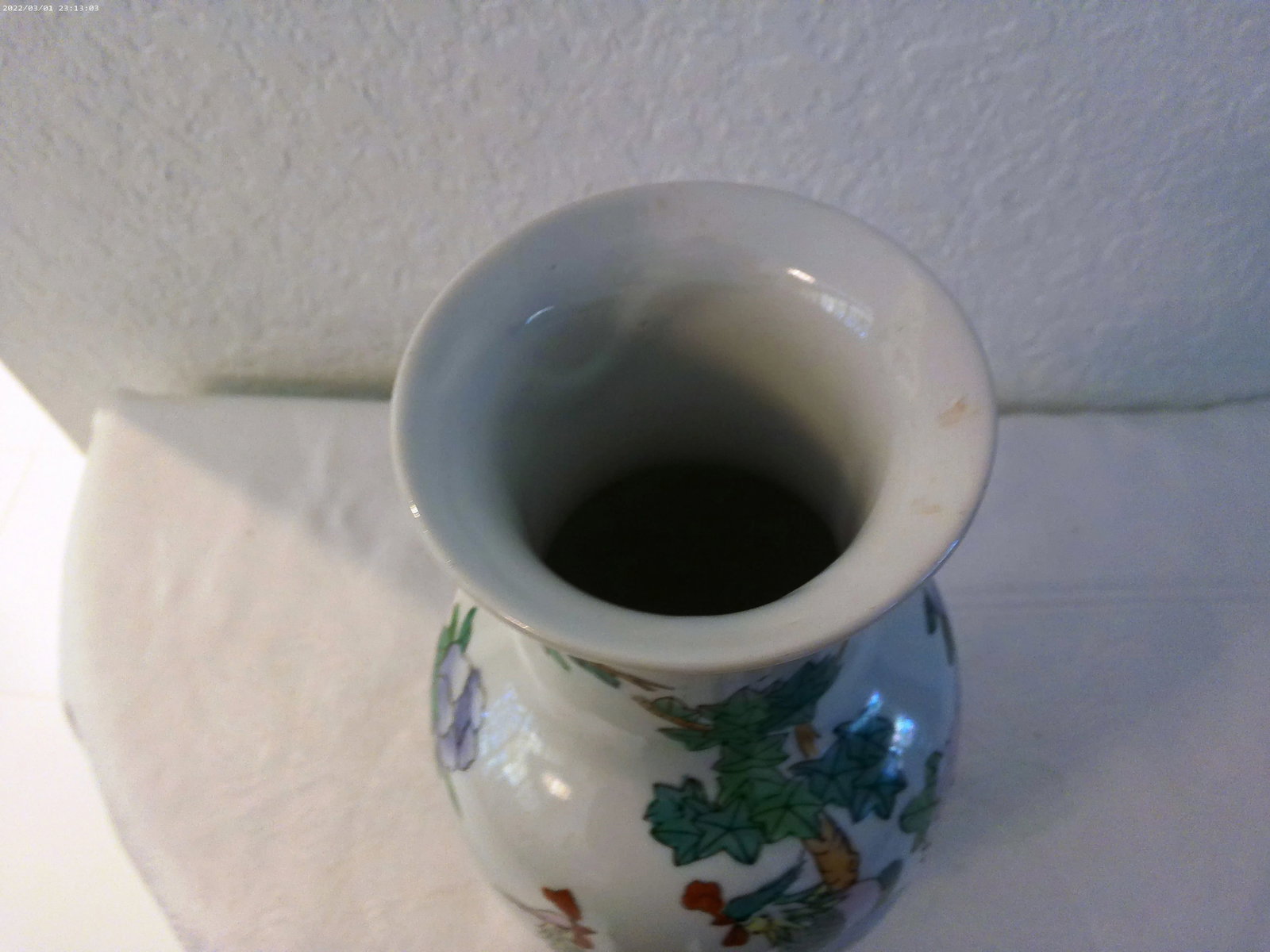 1980s Chinese Pheasants Porcelain Vase - 6