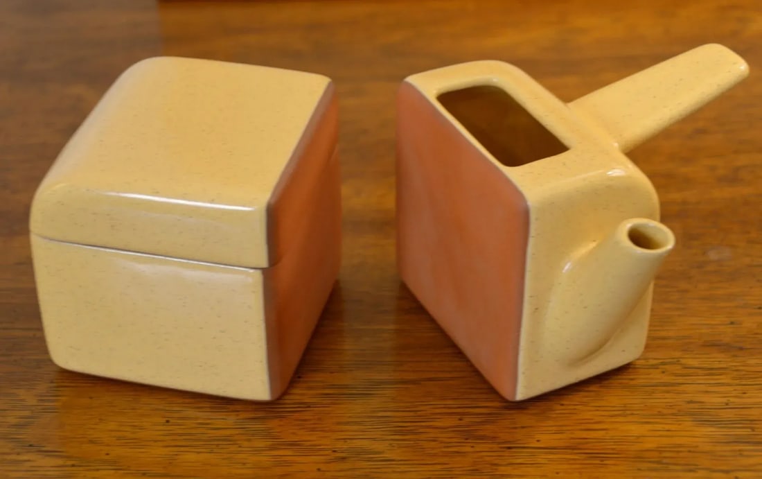 Early 21st Century Postmodern Handmade and Signed Cream and Sugar, Salt and Pepper Set 4 Pieces - 7