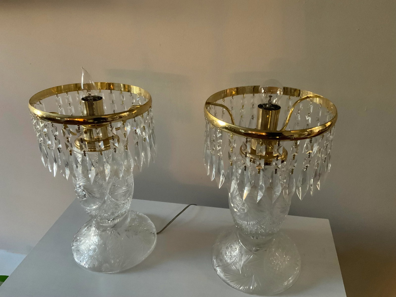 Pair of Vintage 1950s Crystal Lamps - 11