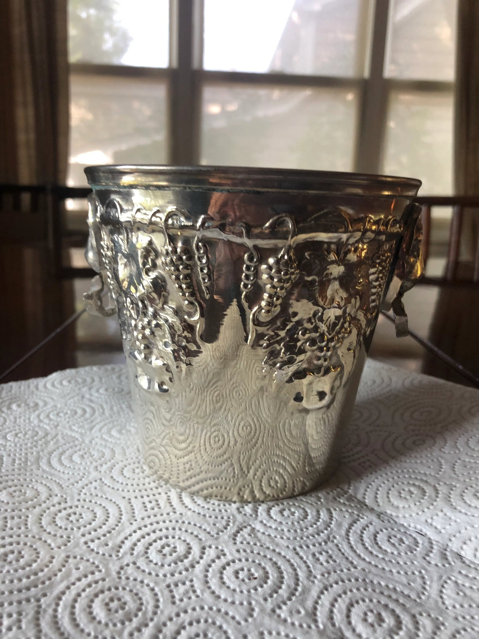 1980s Silverplate Lion-Head Planter Cachepot, Greece - 2
