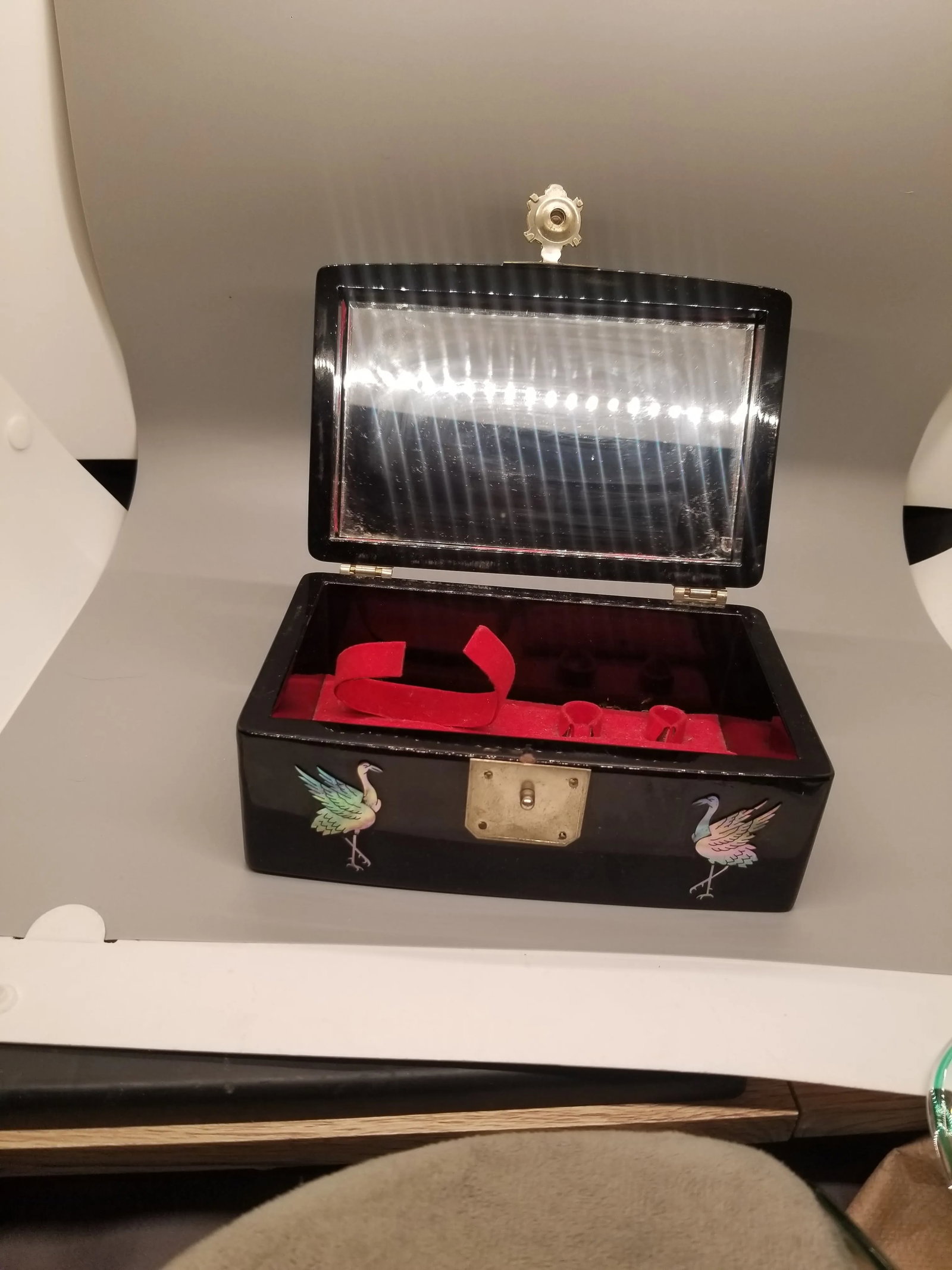 Vintage Asian Mother of Pearl Crain Encrusted Jewelry Box - 3
