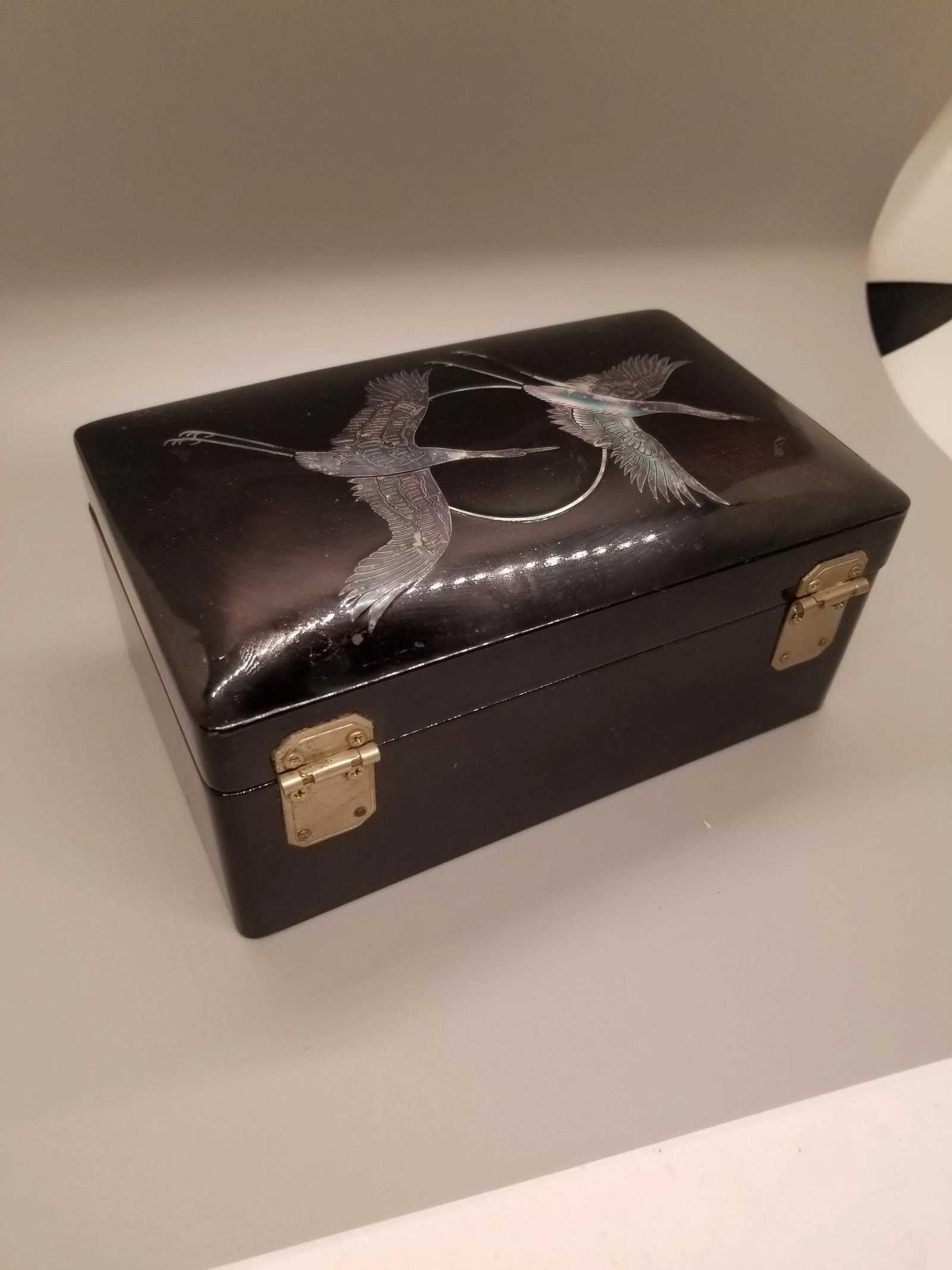 Vintage Asian Mother of Pearl Crain Encrusted Jewelry Box - 4
