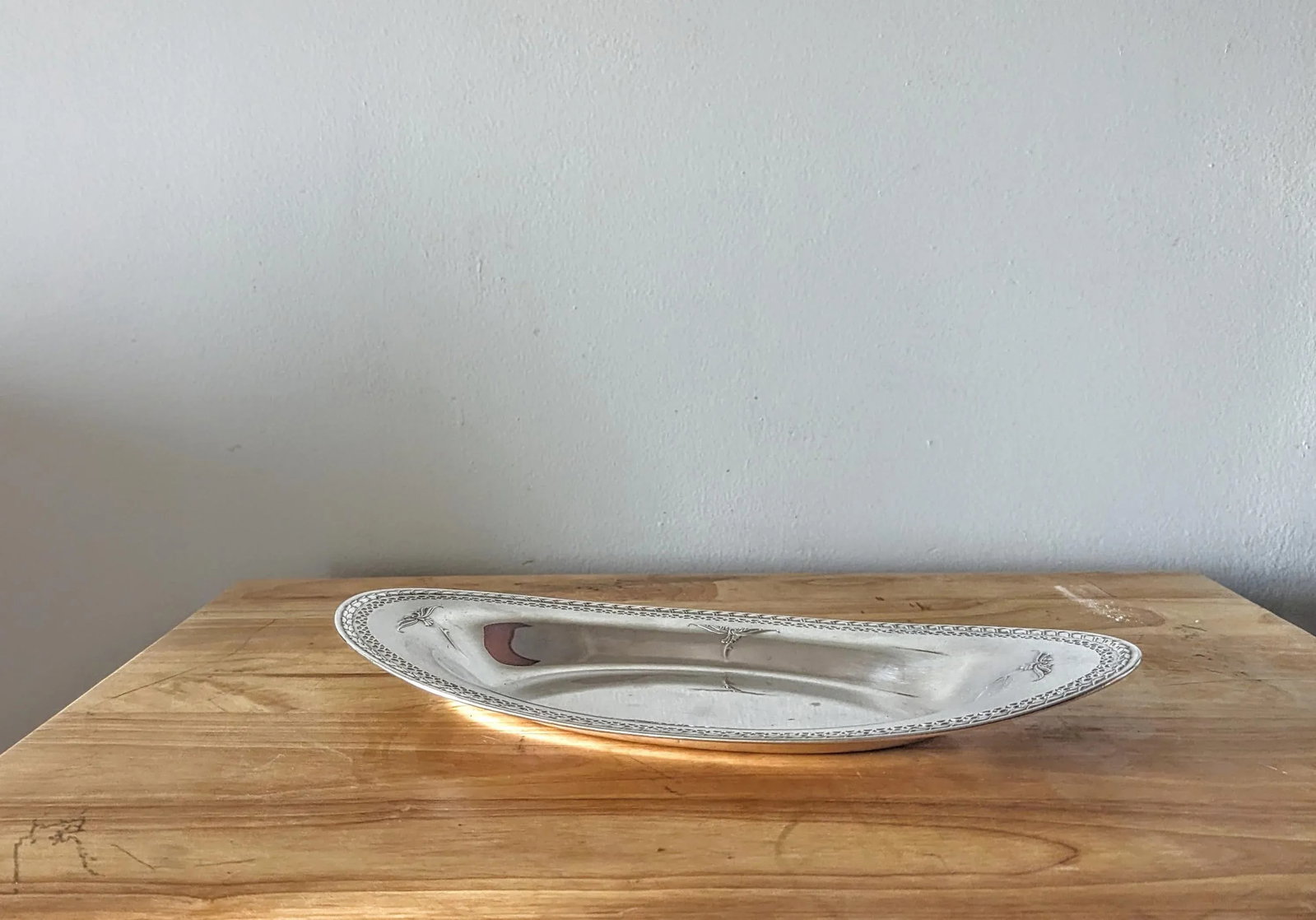 1940s Fantasy by Oneida Silverplate Bread Plate - 2