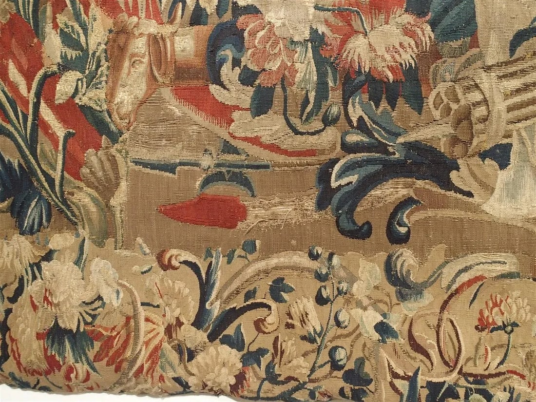 Antique French Beauvais Tapestry From the Late 17th Century - 11