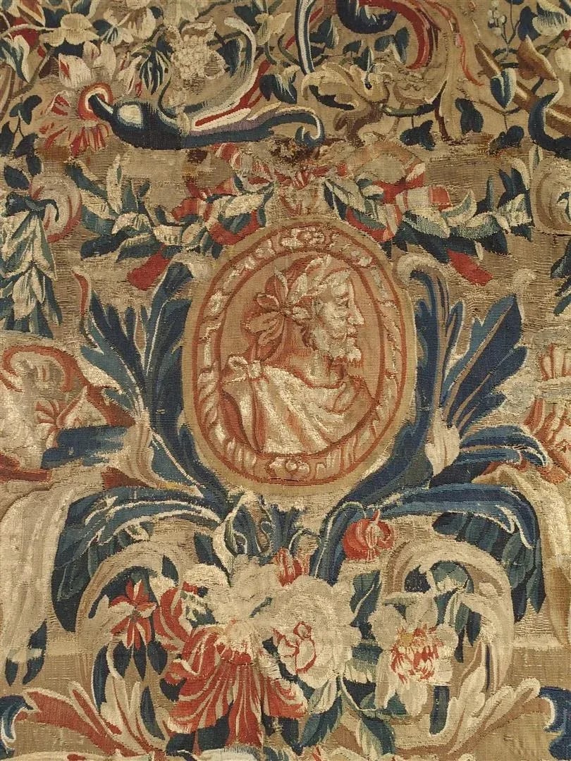Antique French Beauvais Tapestry From the Late 17th Century - 5
