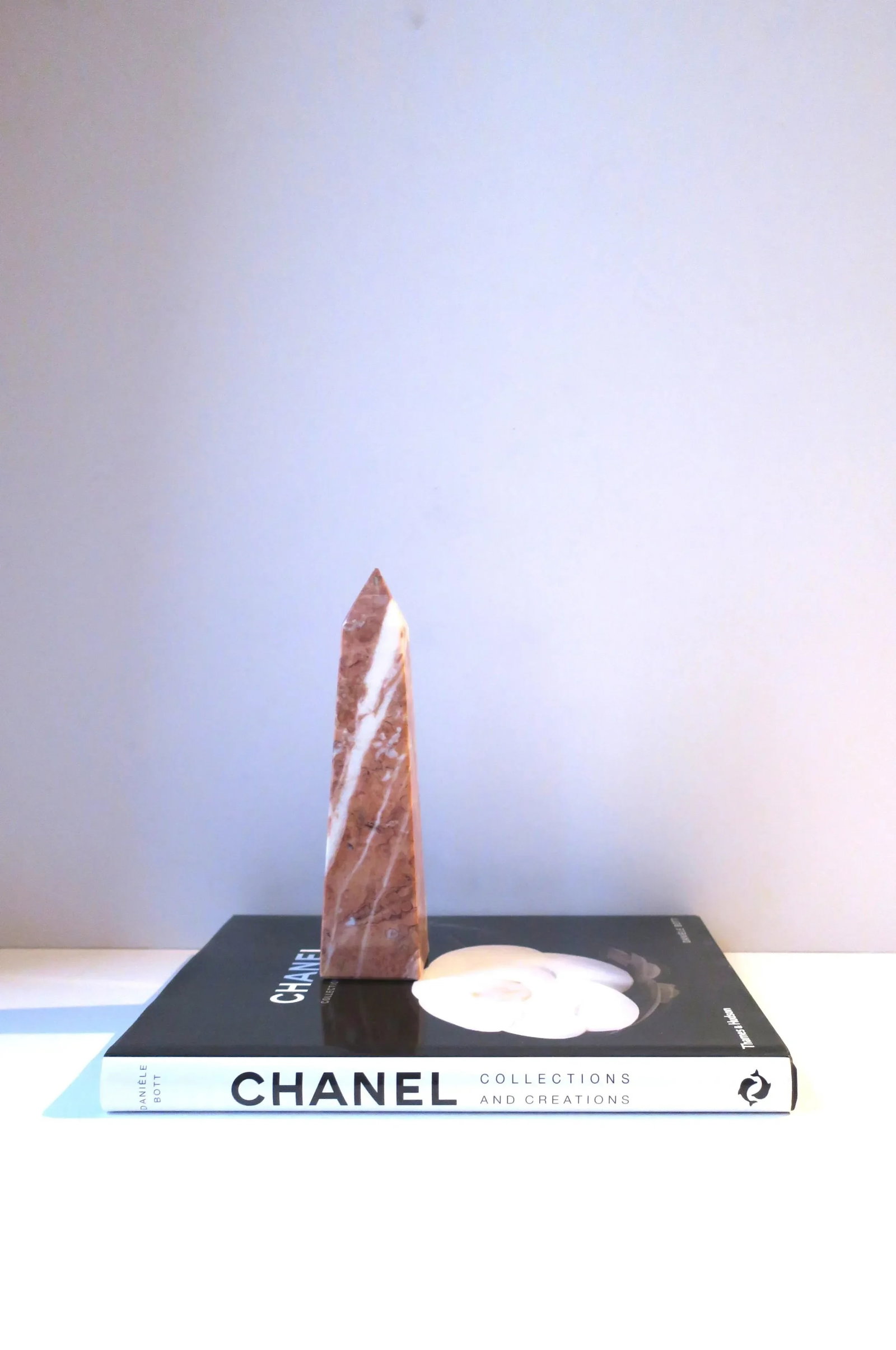 Italian Pink and White Marble Obelisk - 8