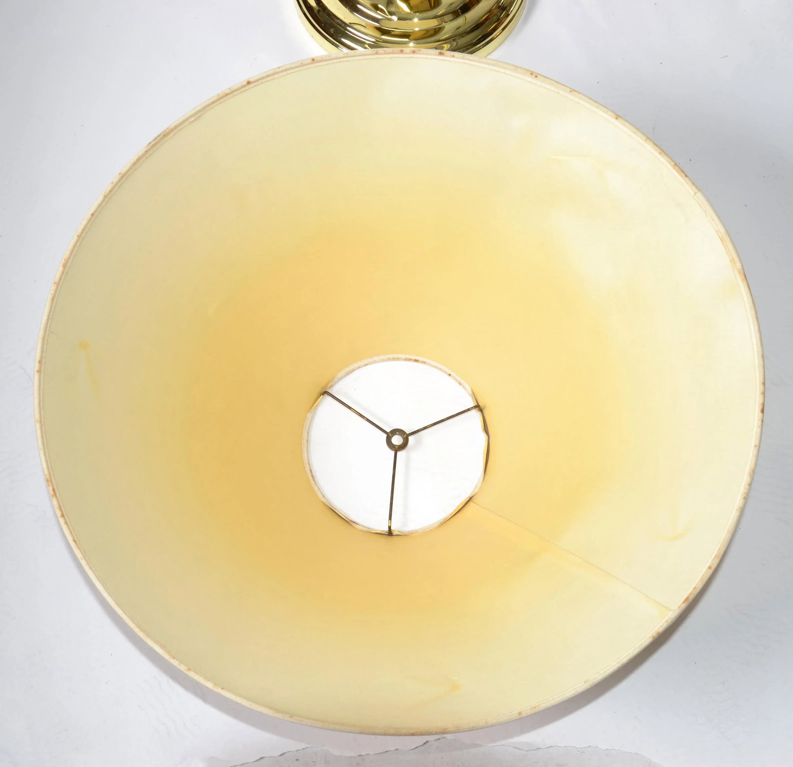 1980s Neoclassical Brass Metal Laurel Lamp Company Style Round Glass Side Table Floor Lamp - 10