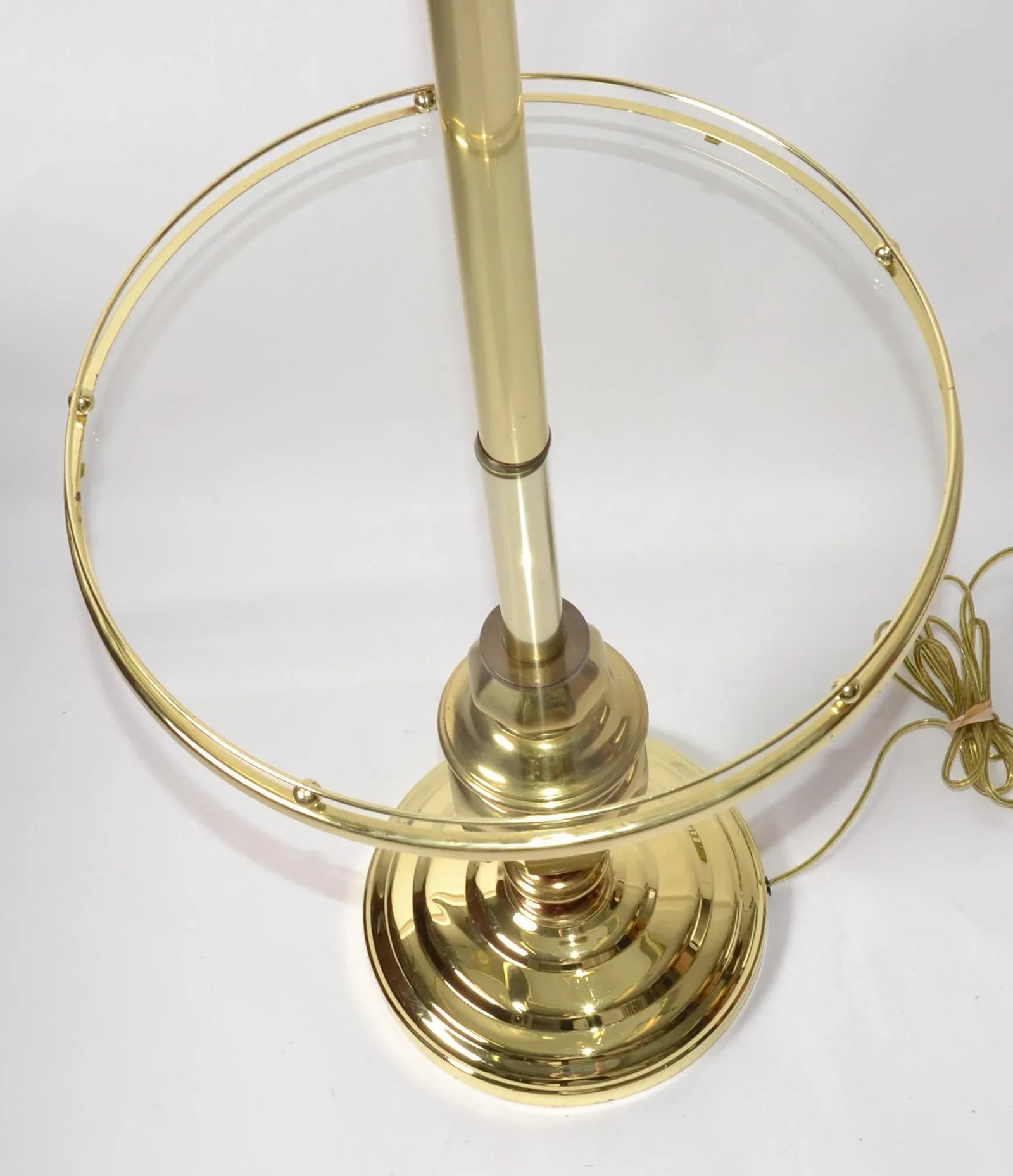 1980s Neoclassical Brass Metal Laurel Lamp Company Style Round Glass Side Table Floor Lamp - 9