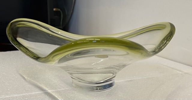 Mid Century Chalet Canada Glass Centerpiece - 9