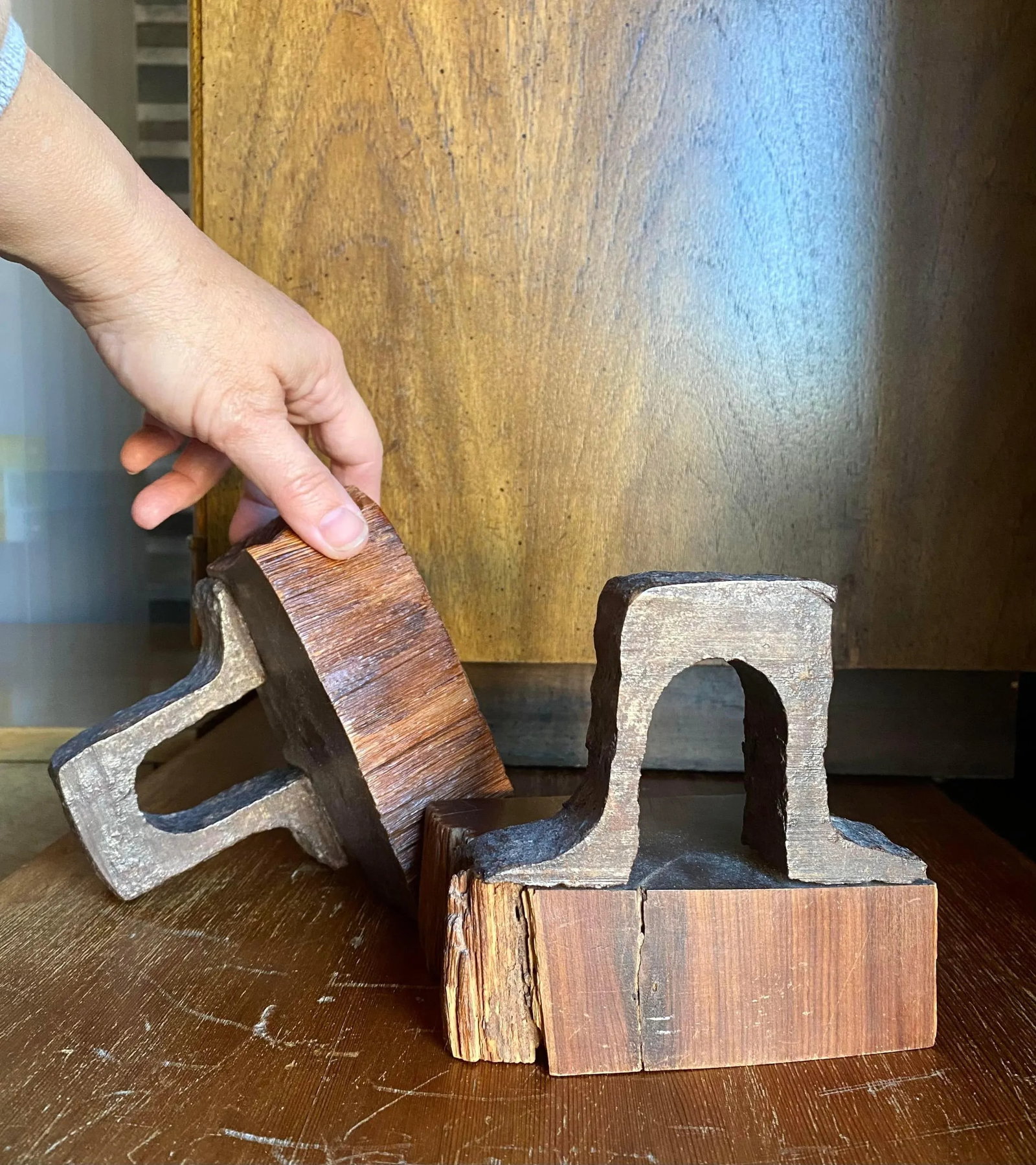 1970s Brutalist Forged Steel Bookends, a Pair (After Don Shoemaker) - 2