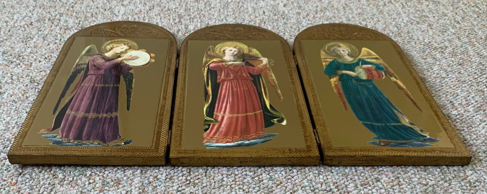 Late 20th Century Vintage 3-Panel Wood Screen of Hand Painted Angels - 2