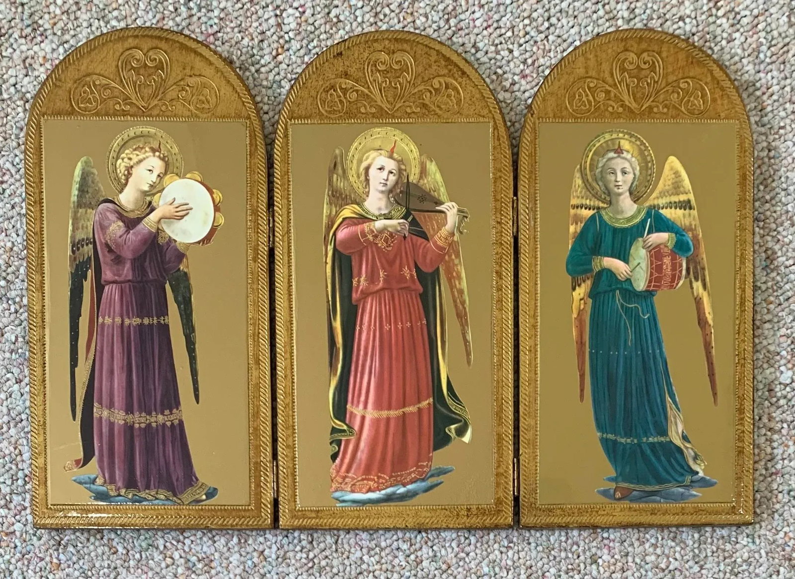 Late 20th Century Vintage 3-Panel Wood Screen of Hand Painted Angels - 4
