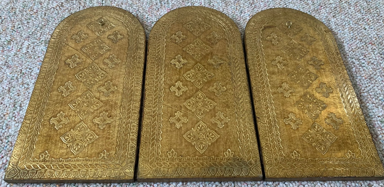 Late 20th Century Vintage 3-Panel Wood Screen of Hand Painted Angels - 7