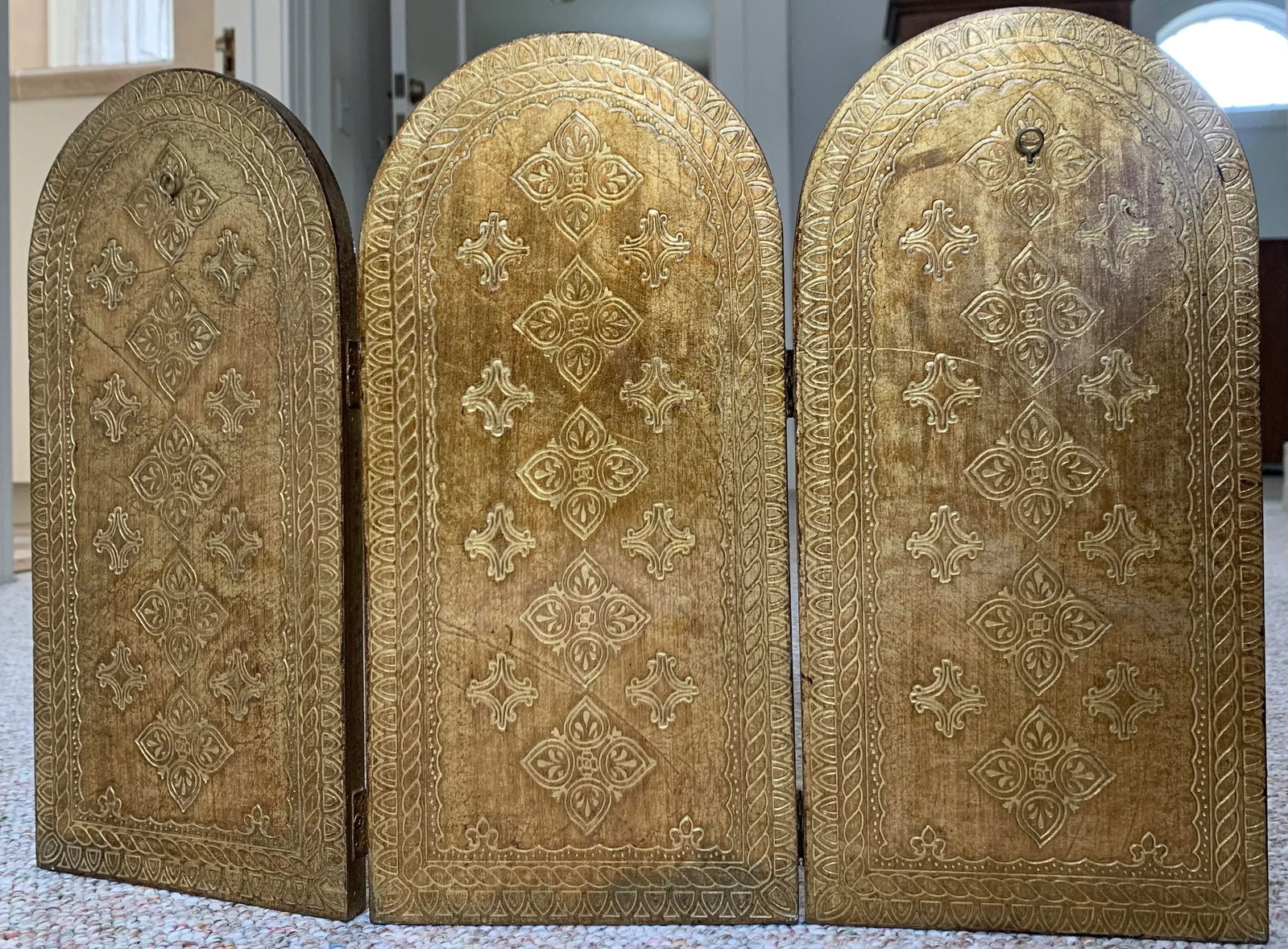 Late 20th Century Vintage 3-Panel Wood Screen of Hand Painted Angels - 8