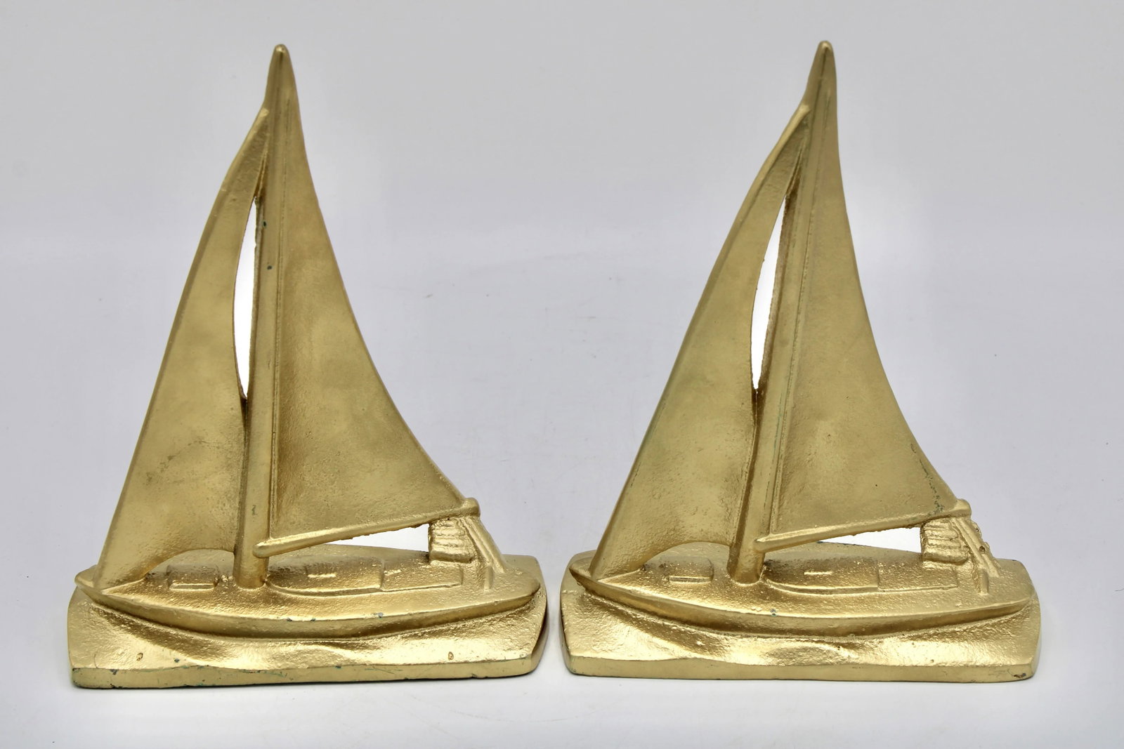 Vintage American Classic Brass Sailboat Bookends - 3
