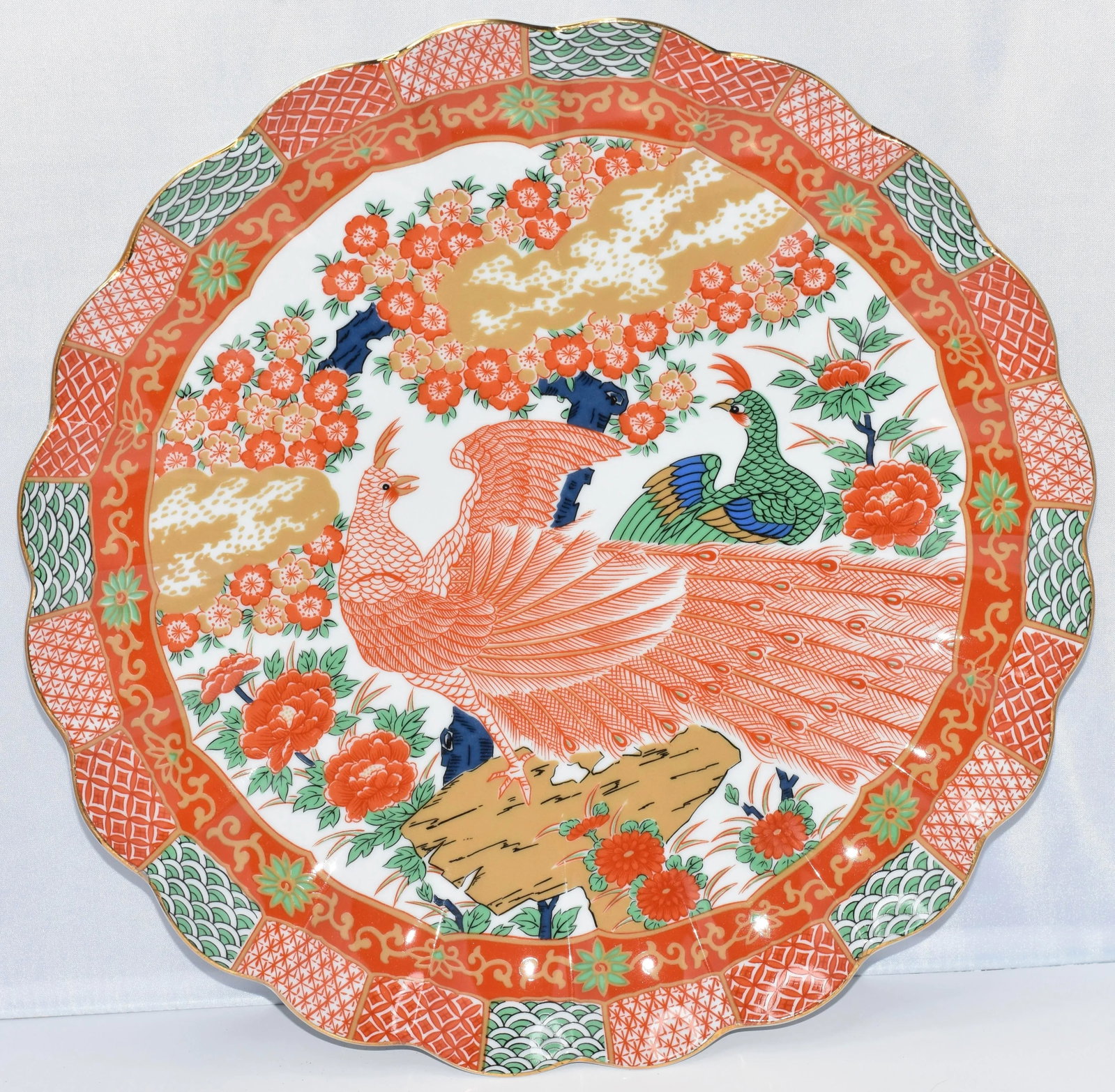1970s Large Japanese Arita Imari Peacock Scalloped Coupe Porcelain Platter - 4