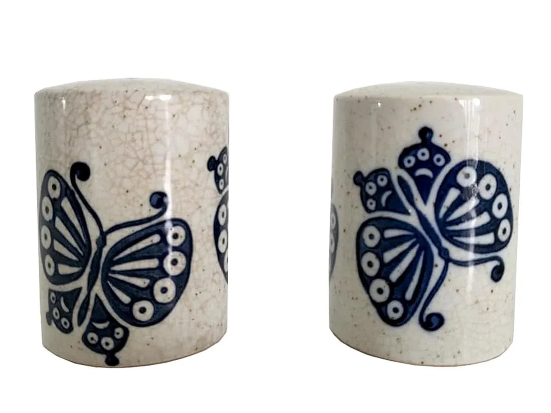 1970s Otagiri Speckle Ceramic Salt and Pepper Shakers With Butterfly Motif, Set of 2 - 10