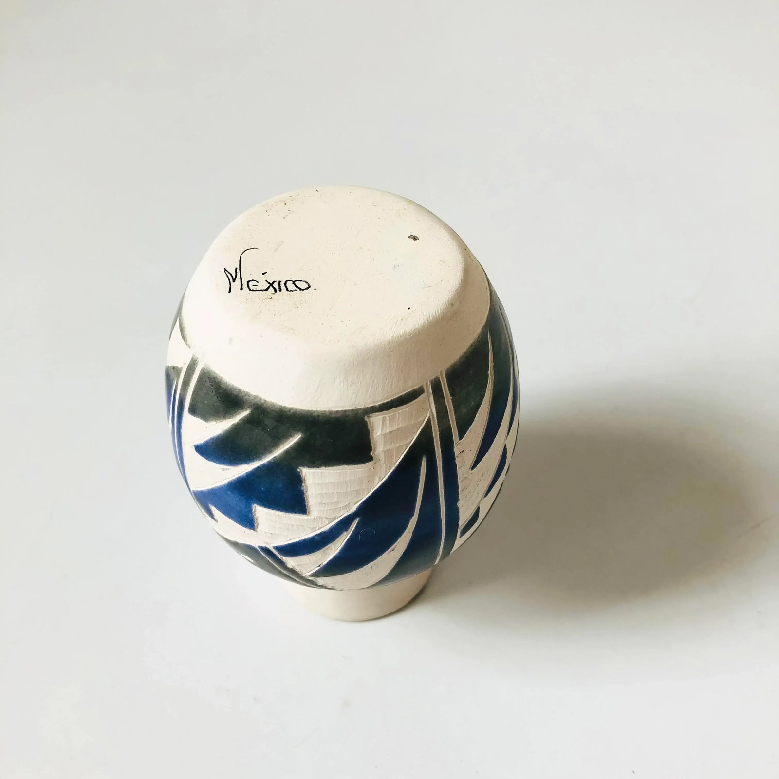 Carved Mexican Pottery Vase - 7