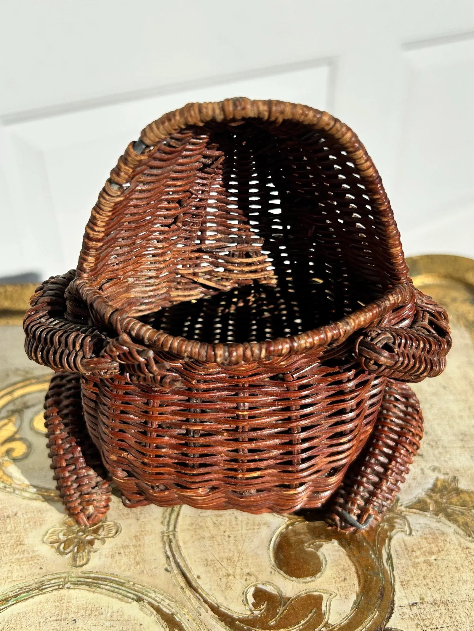 Mid 20th Century Small Wicker Frog Basket - 5