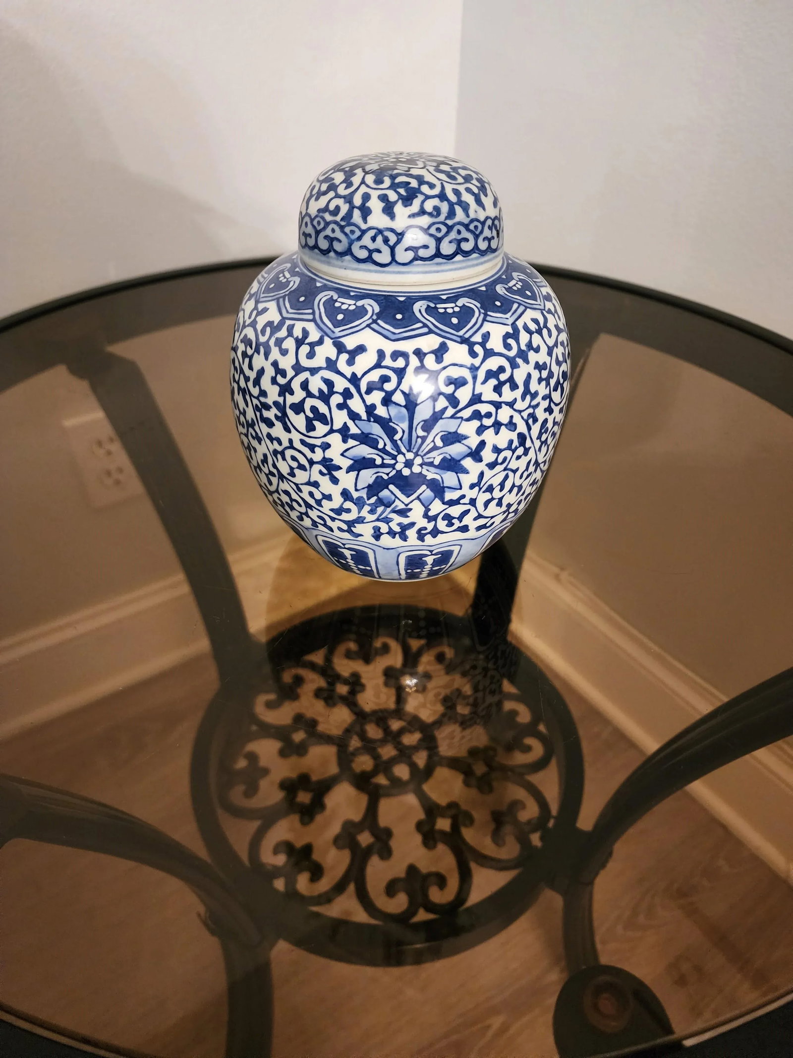 1980s Small Blue & White Ginger Jar With Floral and Vine Motif - 6