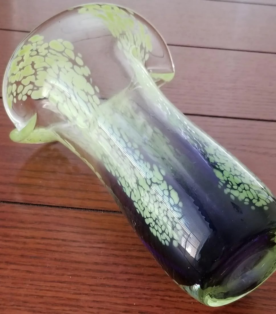 Vintage Green and Purple Art Glass Vase Teleflora - 4