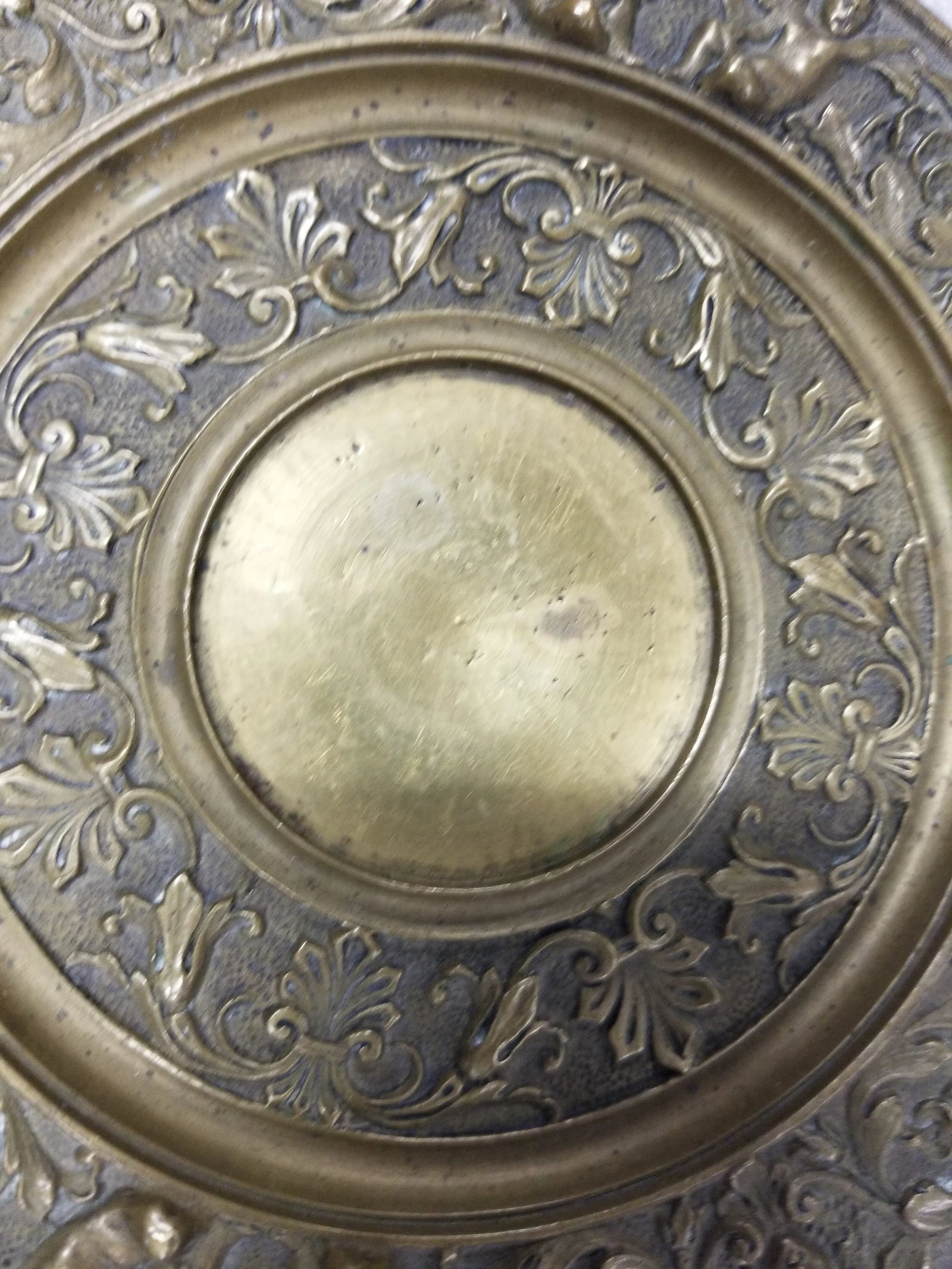 Mid 20th Century Brass Plate With Cherub Motif - 6