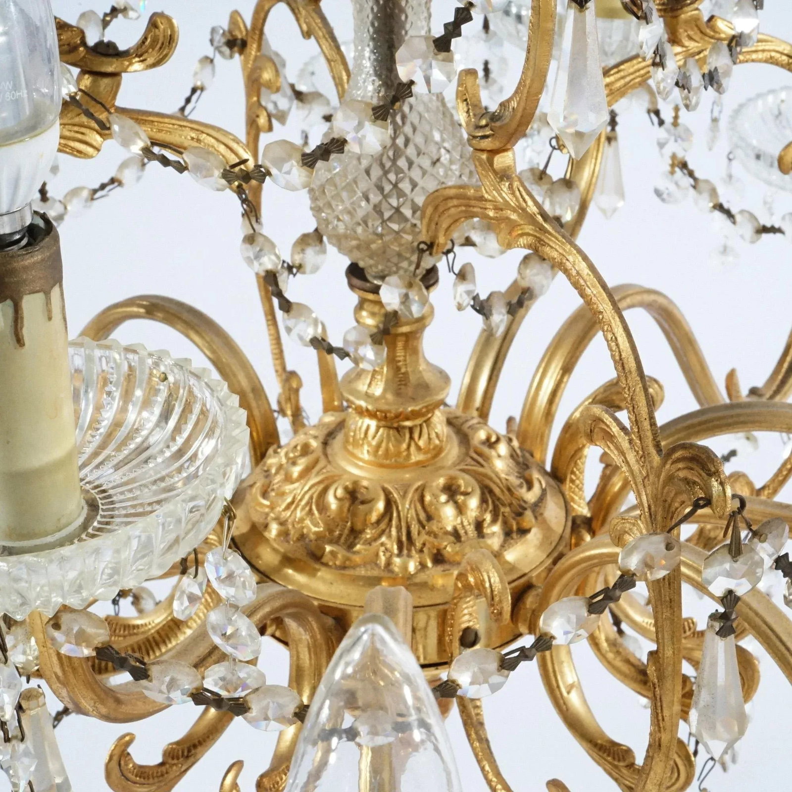 French Style Gilt & Crystal Twelve-Light Tiered Chandelier, 1930 - 2