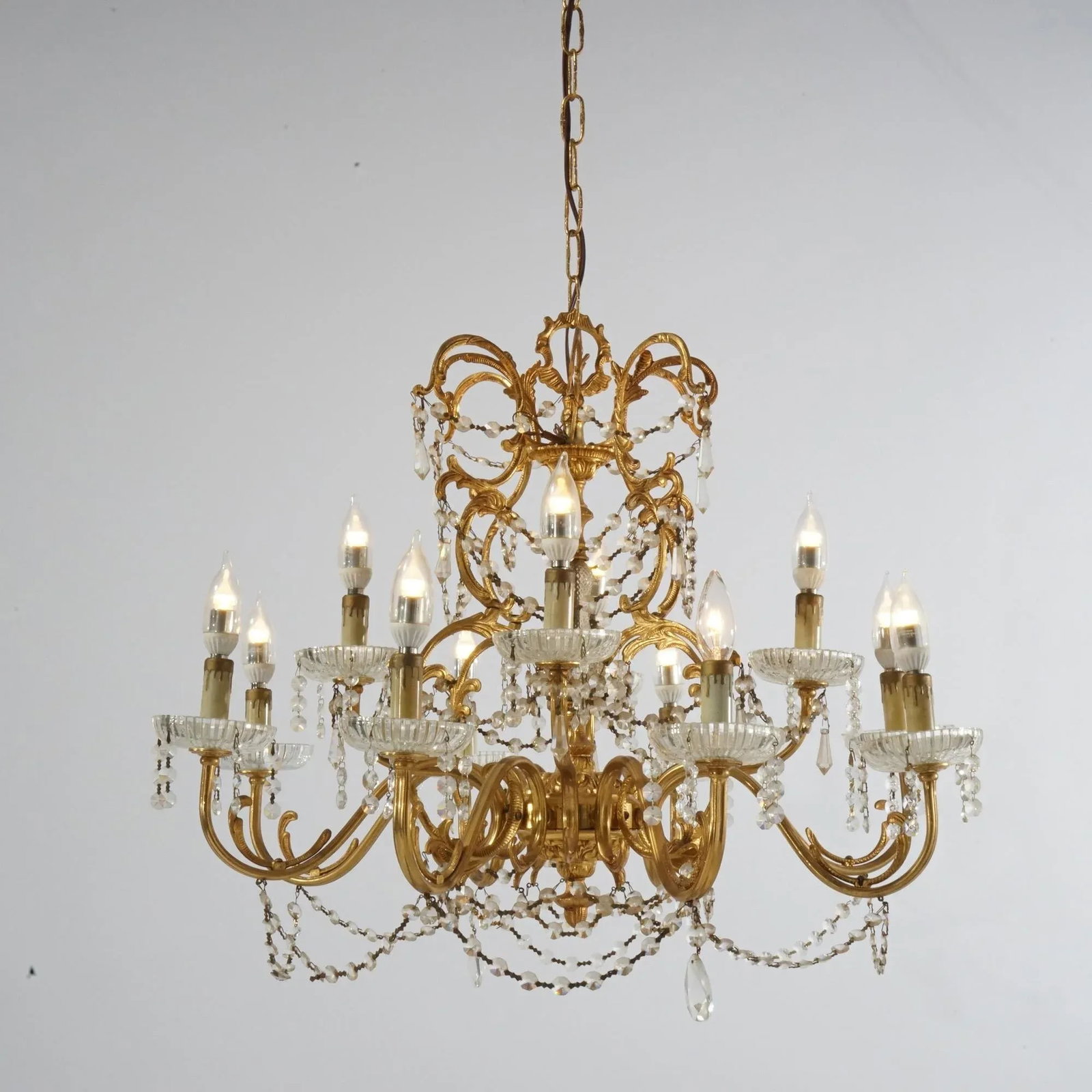 French Style Gilt & Crystal Twelve-Light Tiered Chandelier, 1930 - 5
