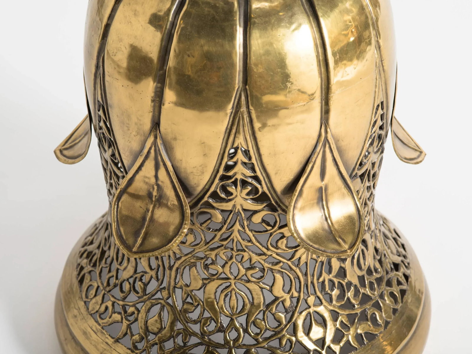 Large Brass Middle Eastern Table Lamp - 4