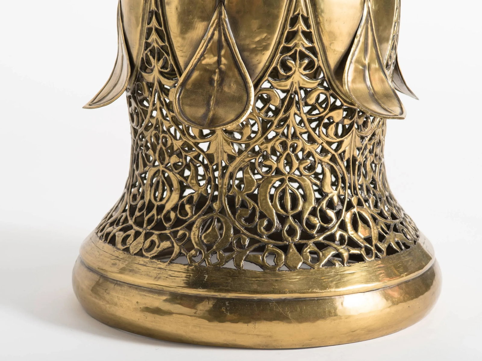 Large Brass Middle Eastern Table Lamp - 6