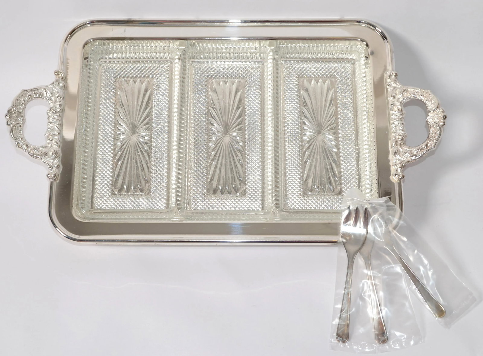 1970s Trademark Leonard Italy Silver Plate Victorian Footed Serving Tray 3 Forks Glass Inserts - 2