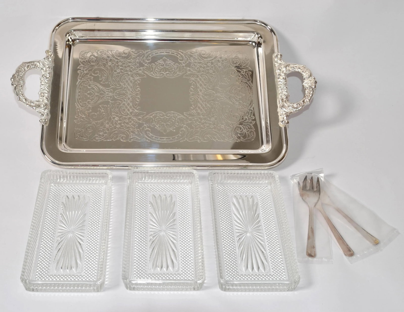 1970s Trademark Leonard Italy Silver Plate Victorian Footed Serving Tray 3 Forks Glass Inserts - 3
