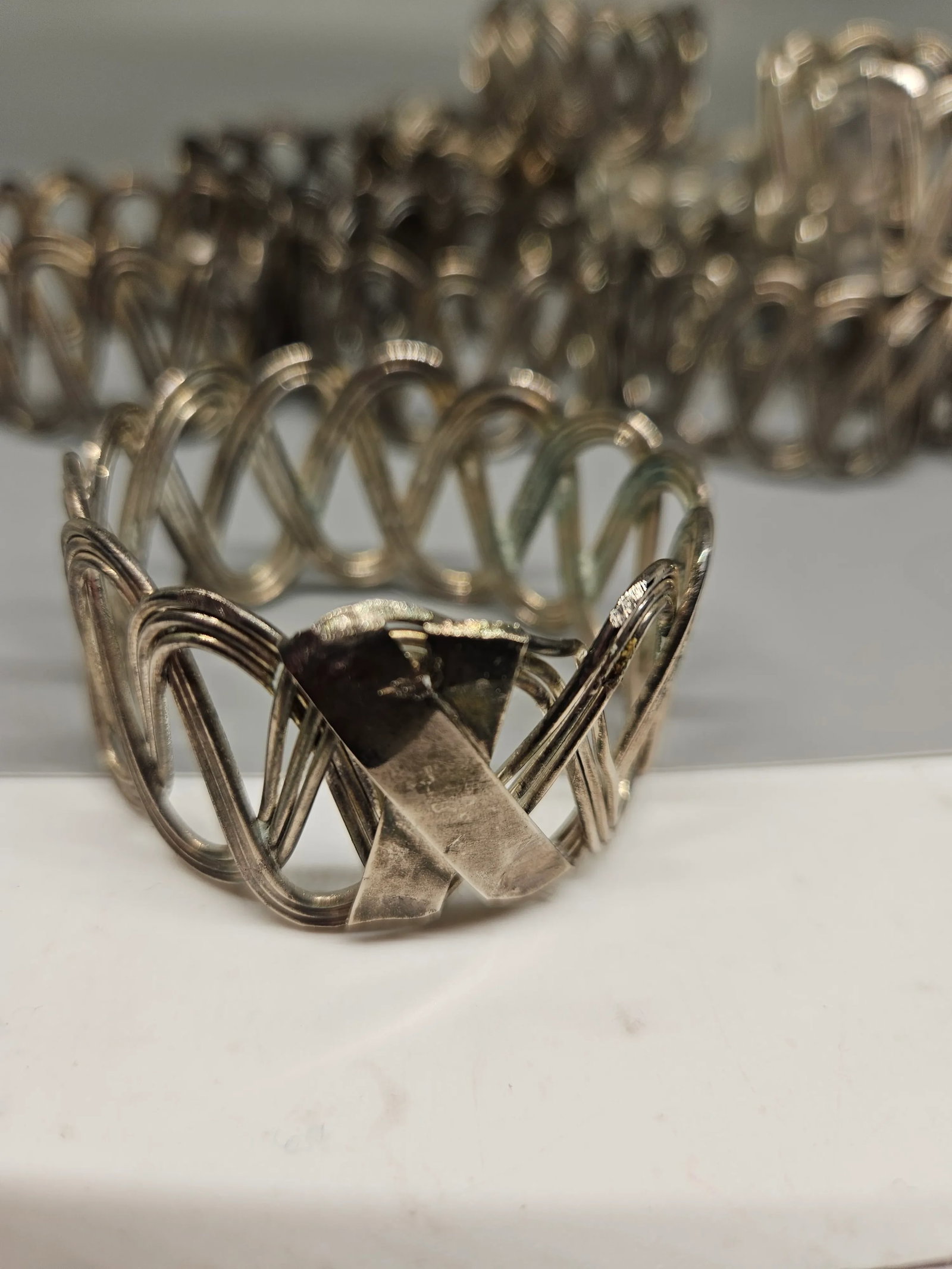 Vintage Hammered Silver Metal Napkin Rings Geometric Design, Set of 12 - 3