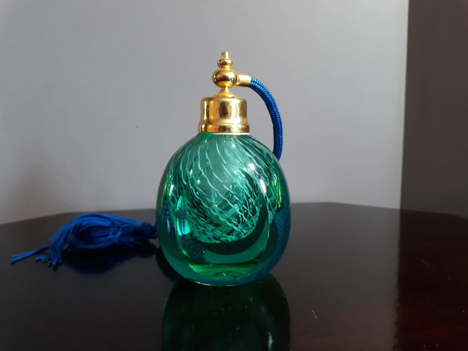 1990s Art Glass Imports Green & Blue Golden Accent Perfume Optimizer - 2