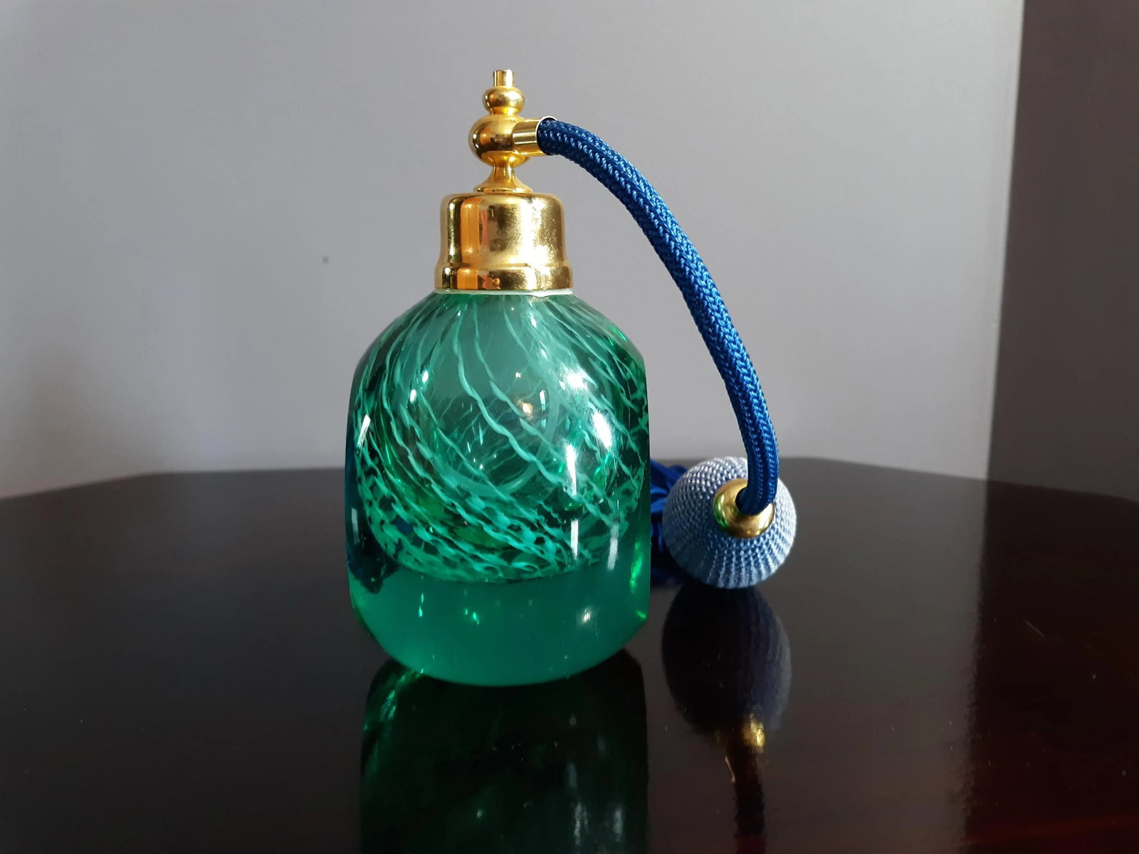 1990s Art Glass Imports Green & Blue Golden Accent Perfume Optimizer - 4