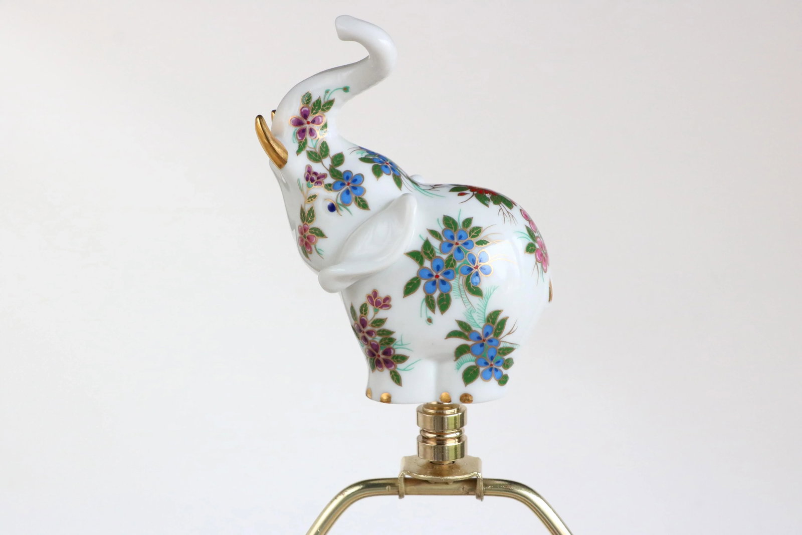 Floral Porcelain Elephant Lamp Finial - 3