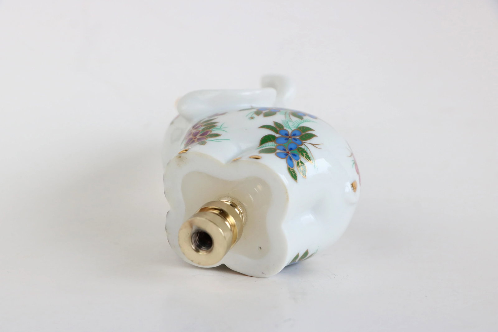 Floral Porcelain Elephant Lamp Finial - 8
