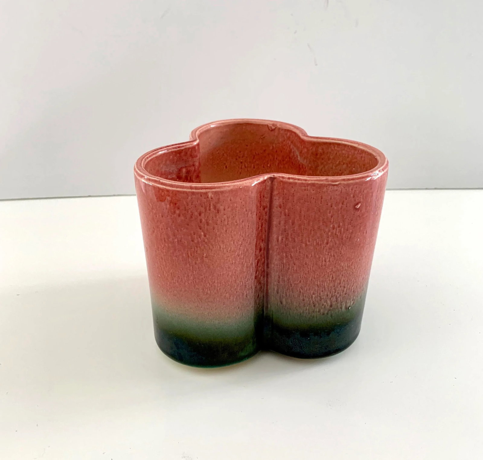 Pink and Green Planter Pot 1950s Hull Pottery Cachepot Ombre - 2