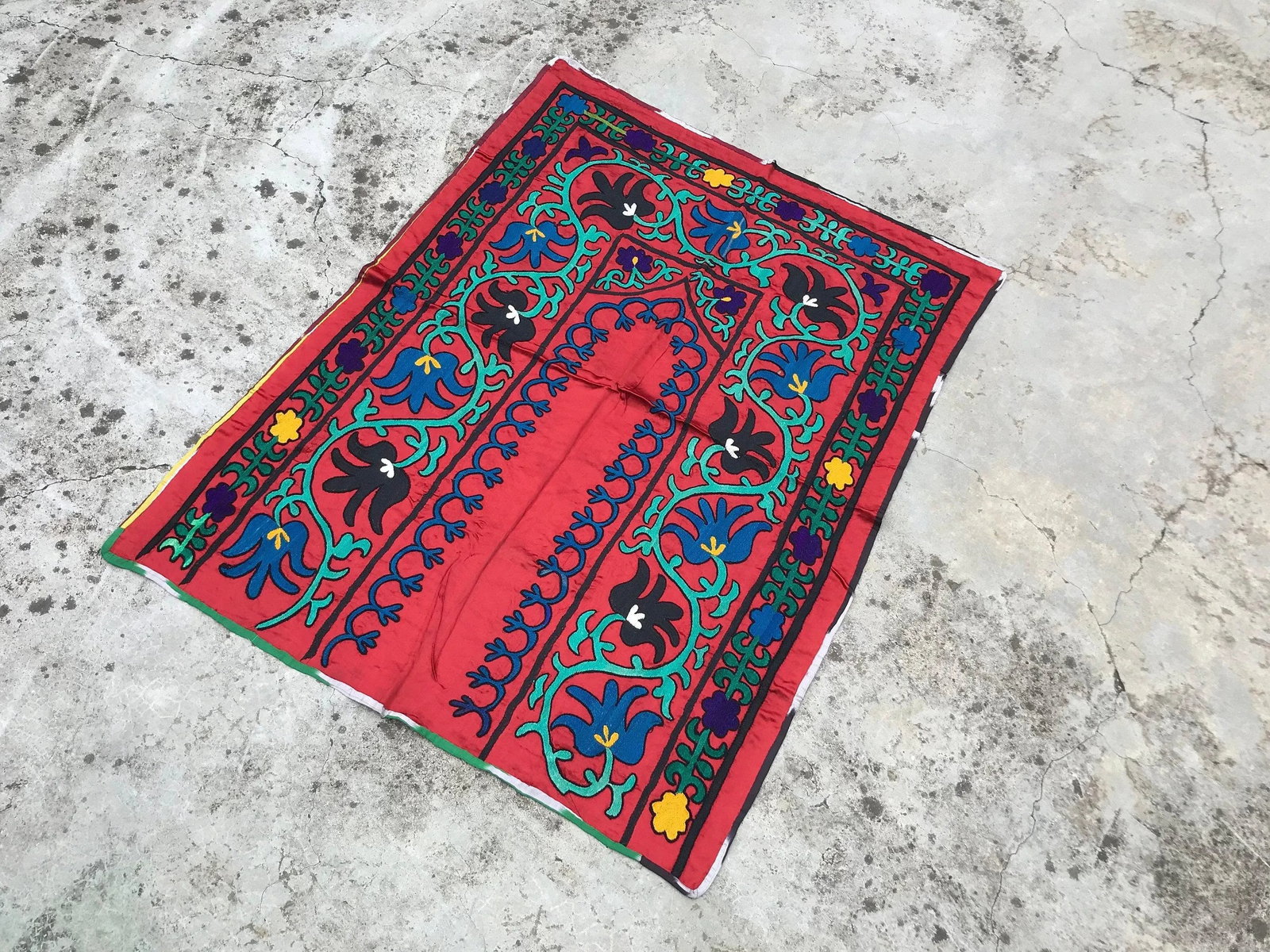 Vintage Boho Silk Tablecloth / Tapestry - 4
