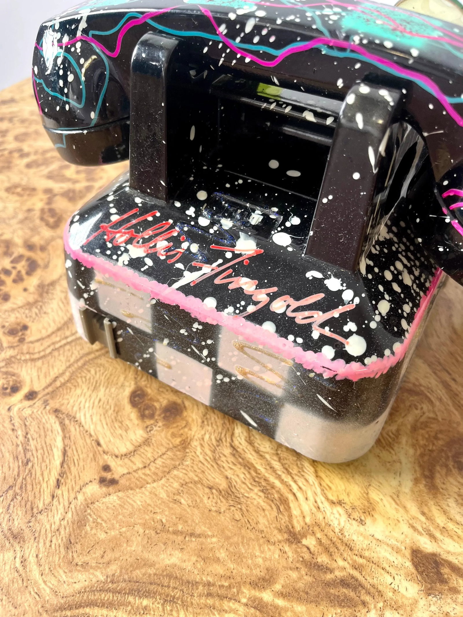 1990s Postmodern Original Signed Hollis Fingold Painted Telephone "Phoneys" Sculpture - 11