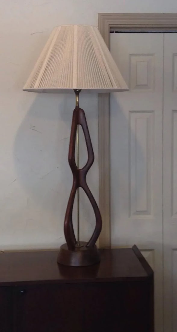 Mid Century Modern Oversize Sculpted Walnut Table Lamp With String Shade 60s - 5