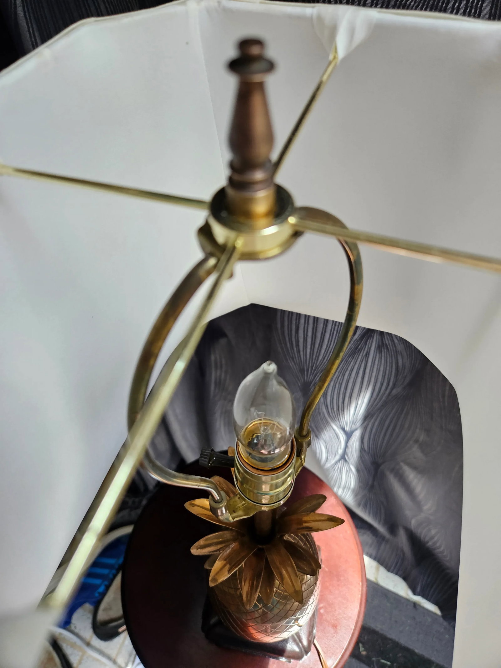 Brass Pineapple Lamp - 7