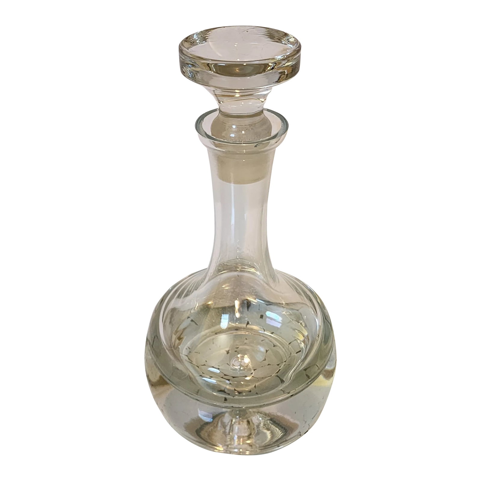 Vintage Krosno Crystal Decanter: A heavy vintage Krosno Crystal Decanter. It is complete and made in Poland. It is waiting for you and your guest. Condition: Alterations: Original Condition Unaltered Imperfections: Some Imperfections