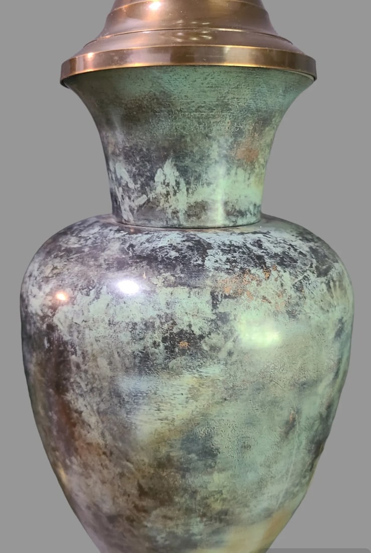Mid-Century Modern Pair of Metal Patinated Verdigris Brass Table Lamps Original Finial - 3